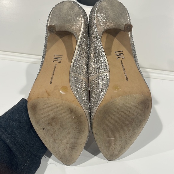 INC International Concepts Womens Zitah Pumps Silver Crystal Size 8W - Picture 5 of 7
